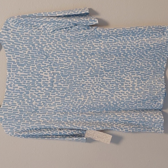 Chico's Touch of Cool Brick Geometric Ballet Elbow Tee.  Soft Blue. - Picture 4 of 7